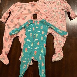 Set of 3 Baby girl bodysuits 12 month Carter’s